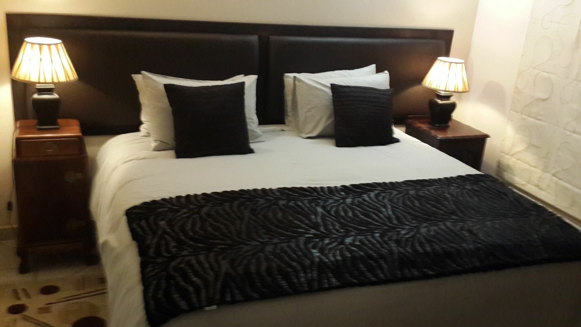 Magaliqua Guest House Noordheuwel Eksteriør billede